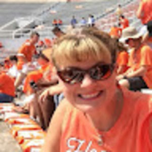 Meet your Posher, Tiffany